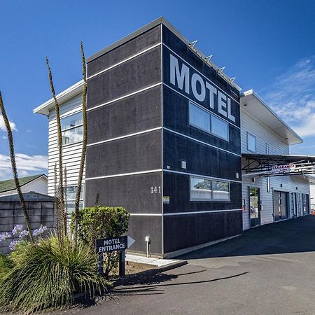 Pukekura Motor Lodge Нью-Плимут Экстерьер фото Motel in Pukeaura, New Zealand